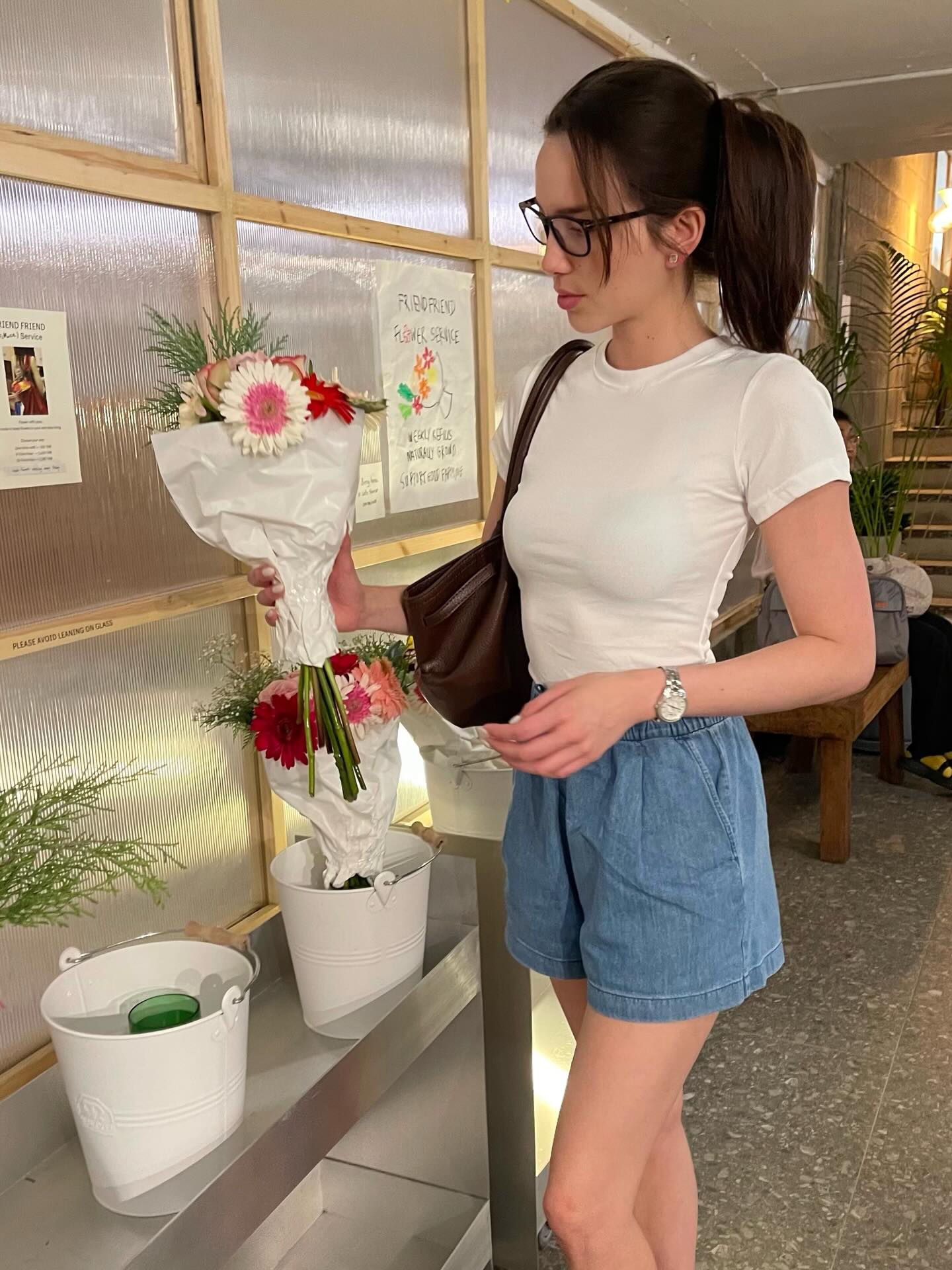 เทีย ทวีพาณิชย์พันธุ์