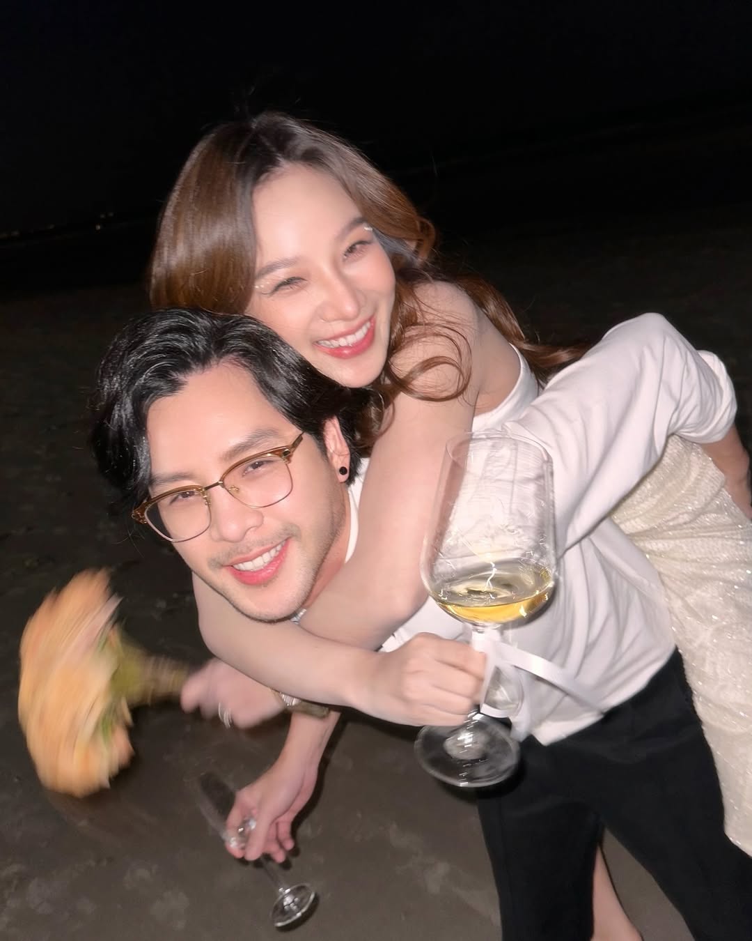 ทอม - อิศรา กิจนิตย์ชีว์