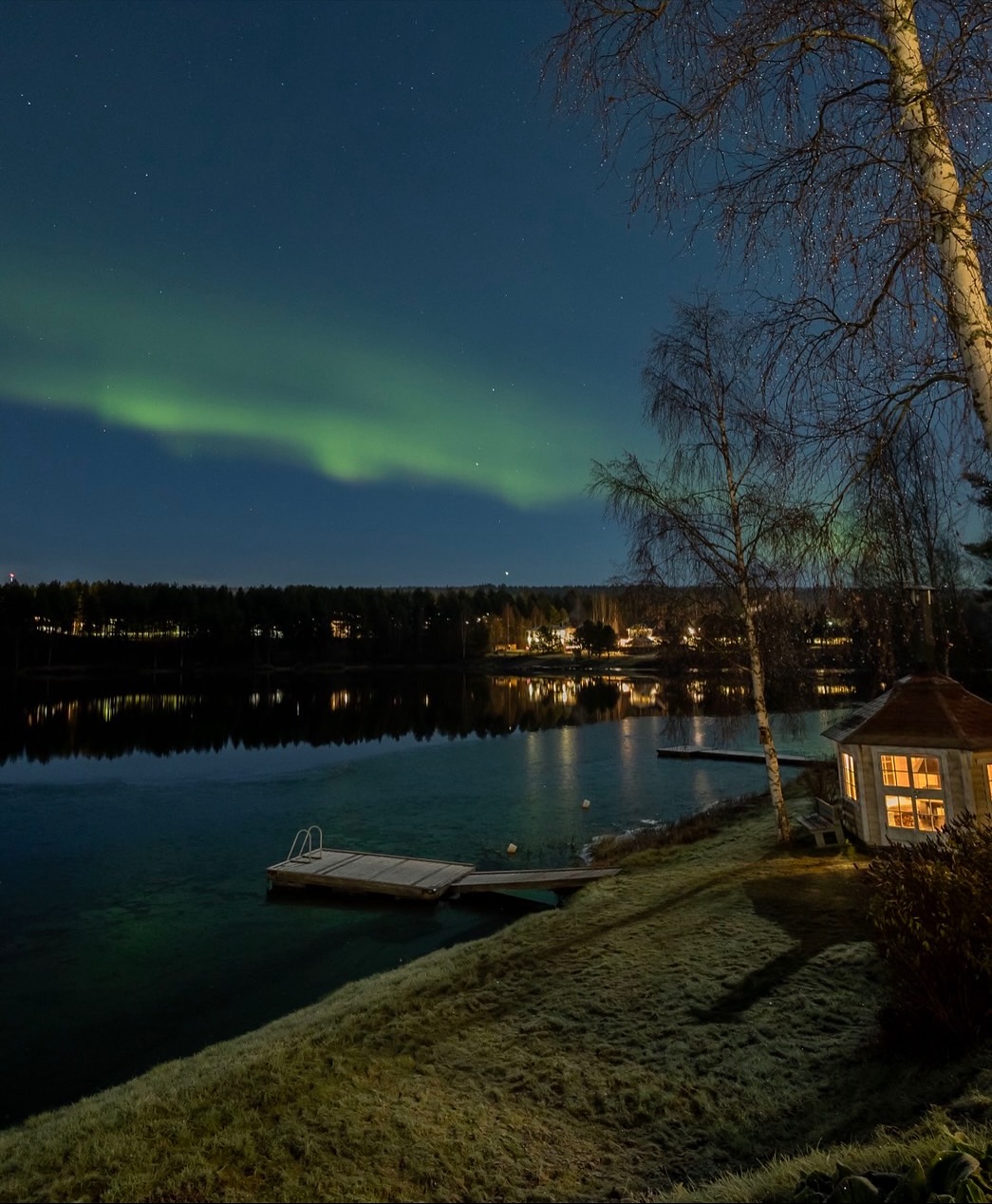 ทอม - อิศรา กิจนิตย์ชีว์