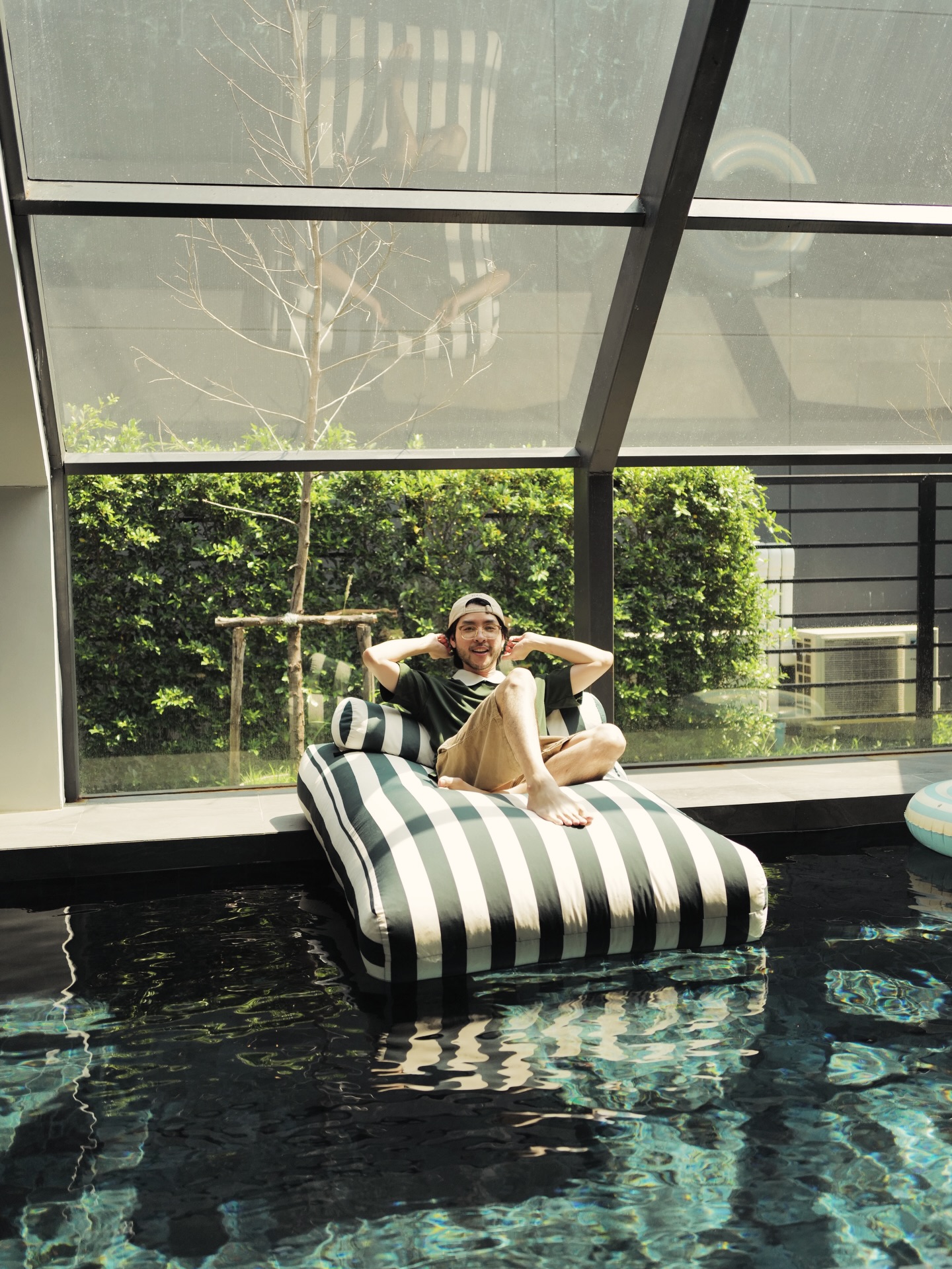 ทอม - อิศรา กิจนิตย์ชีว์