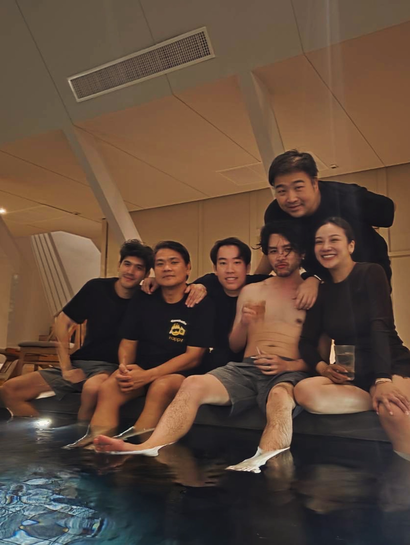 ทอม - อิศรา กิจนิตย์ชีว์