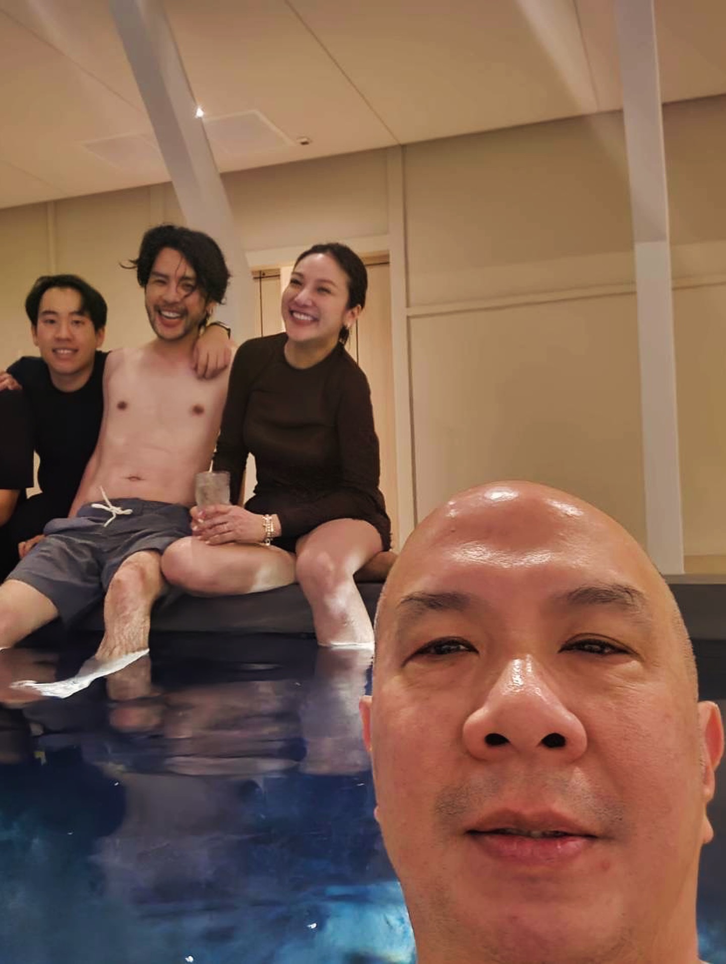 ทอม - อิศรา กิจนิตย์ชีว์