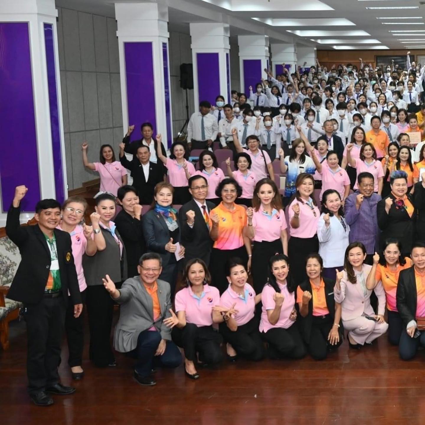 ฟ้าใส - ปวีณสุดา ดรูอิ้น