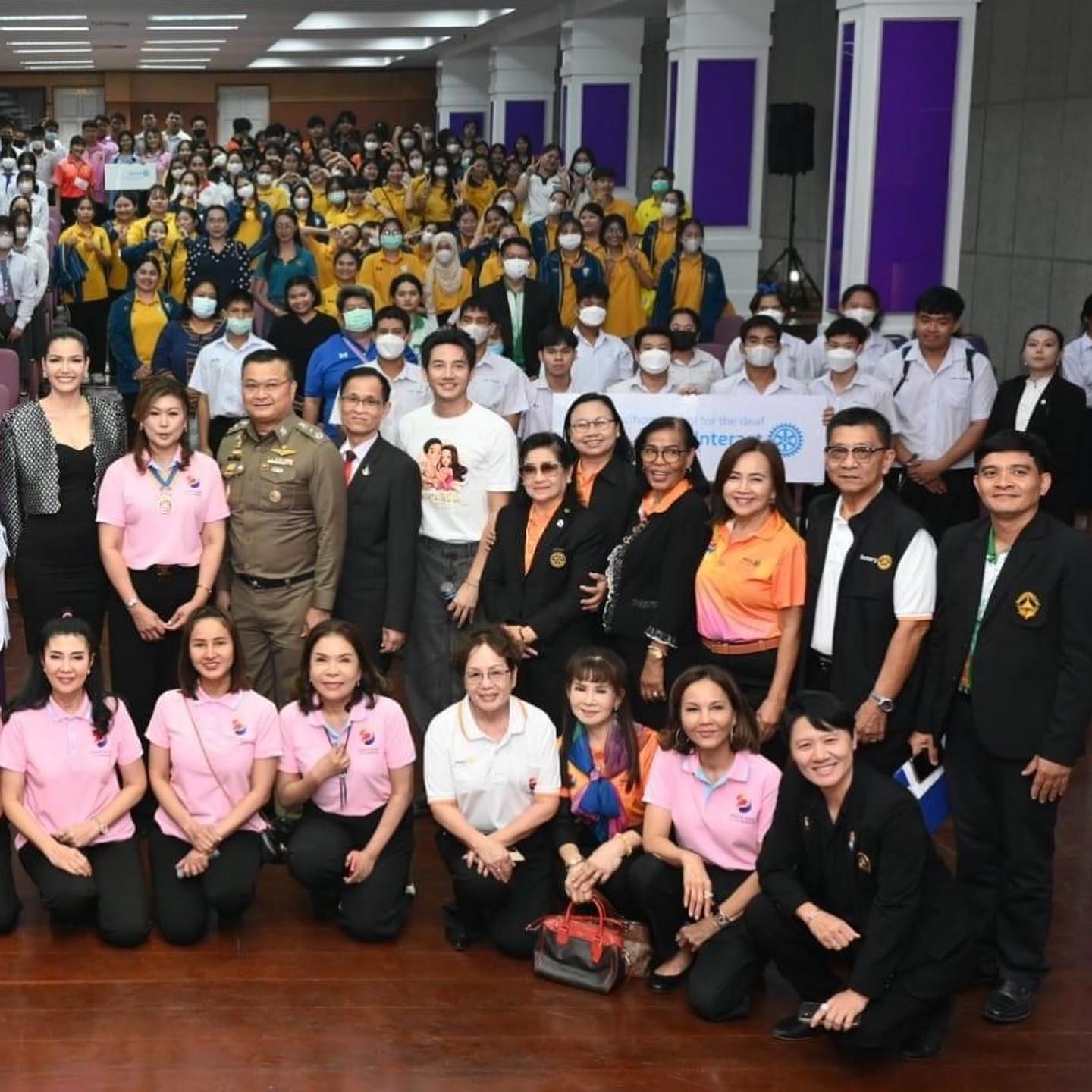 ฟ้าใส - ปวีณสุดา ดรูอิ้น