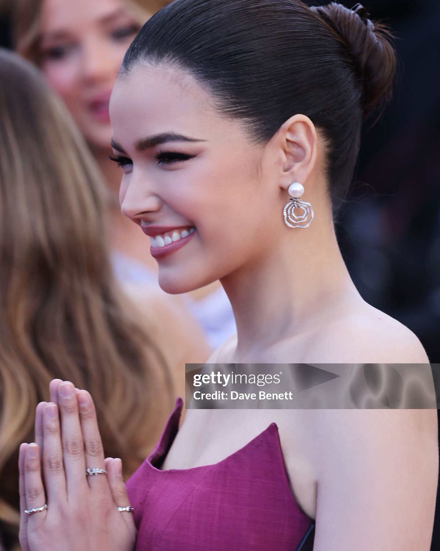 ฟ้าใส - ปวีณสุดา ดรูอิ้น