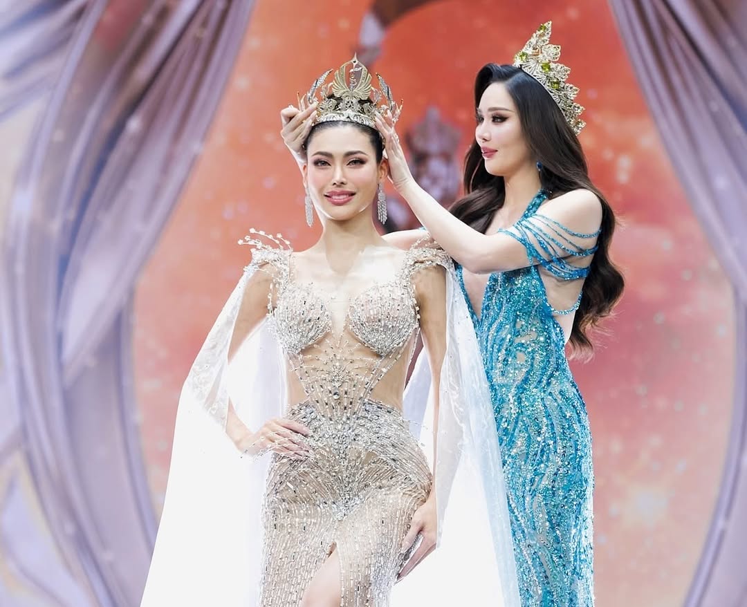 ฟ้าใส - ปวีณสุดา ดรูอิ้น