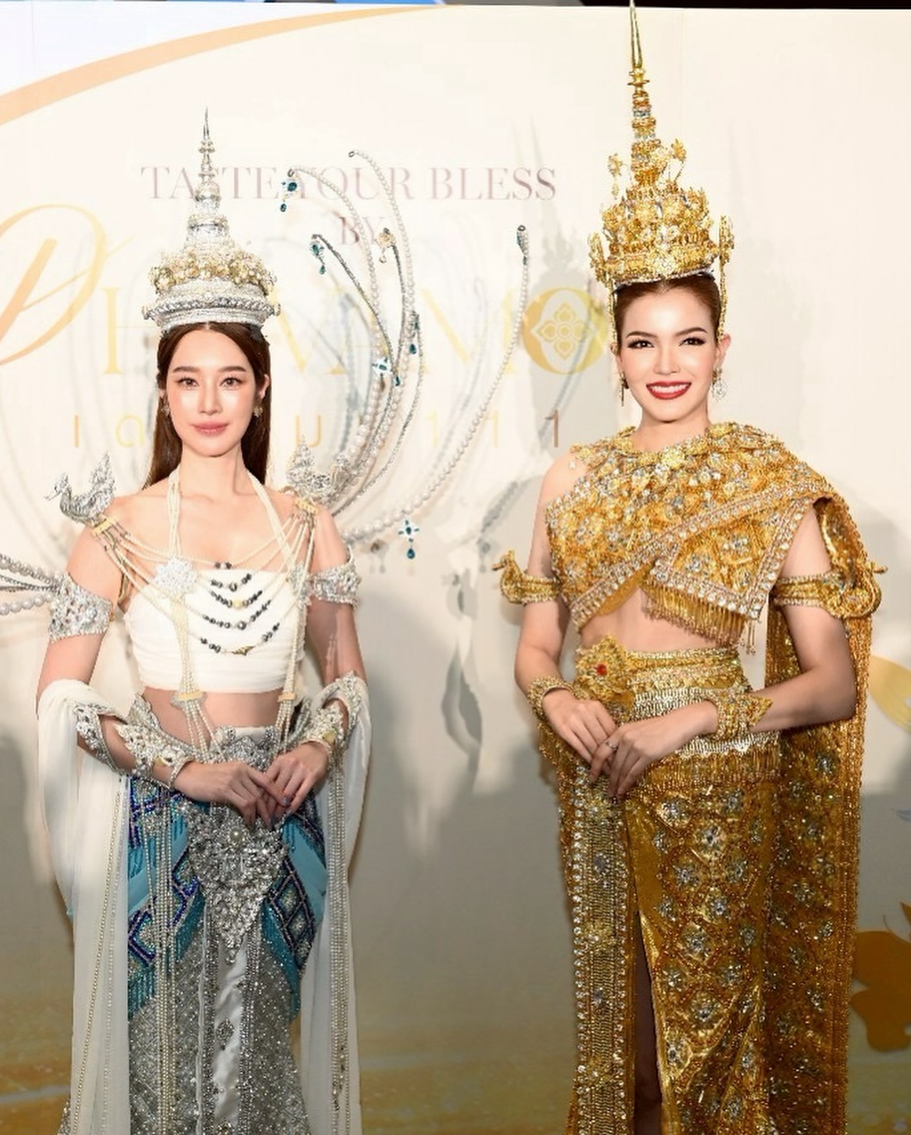ฟ้าใส - ปวีณสุดา ดรูอิ้น
