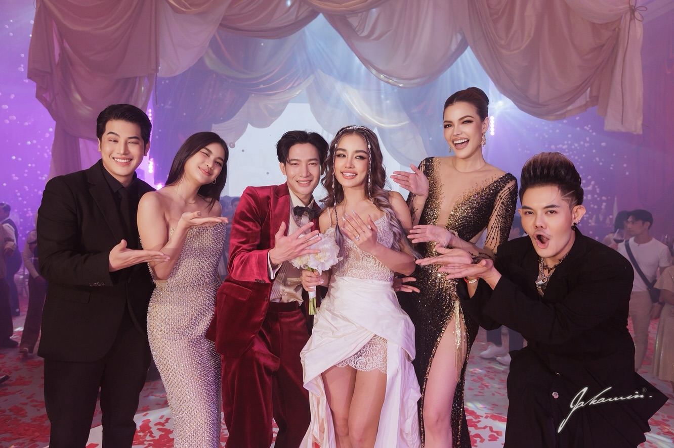 ฟ้าใส - ปวีณสุดา ดรูอิ้น