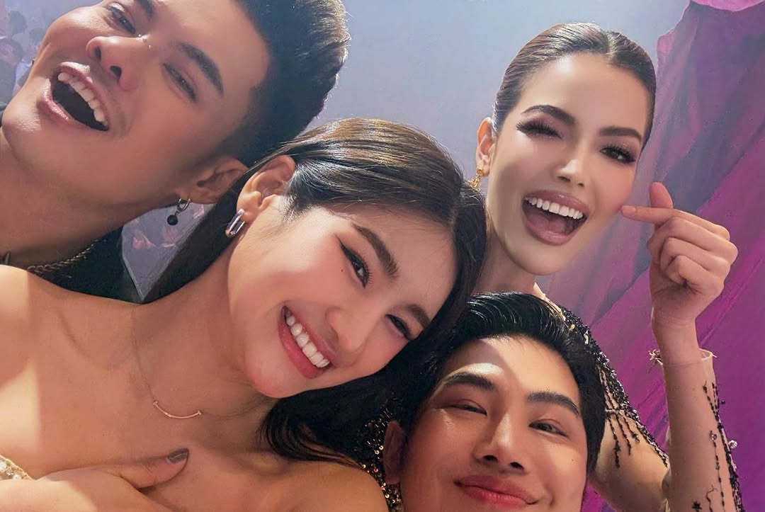 ฟ้าใส - ปวีณสุดา ดรูอิ้น
