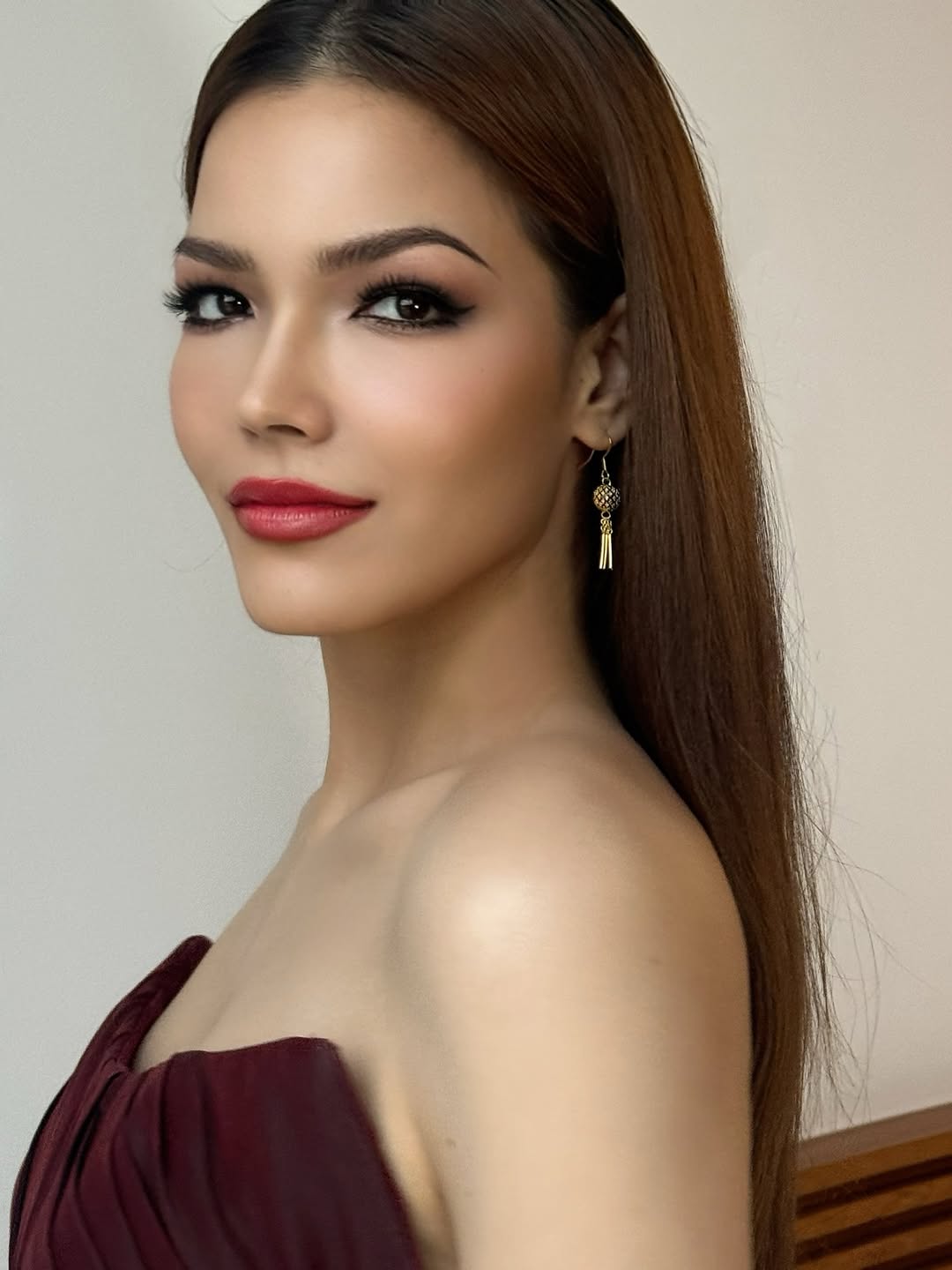 ฟ้าใส - ปวีณสุดา ดรูอิ้น