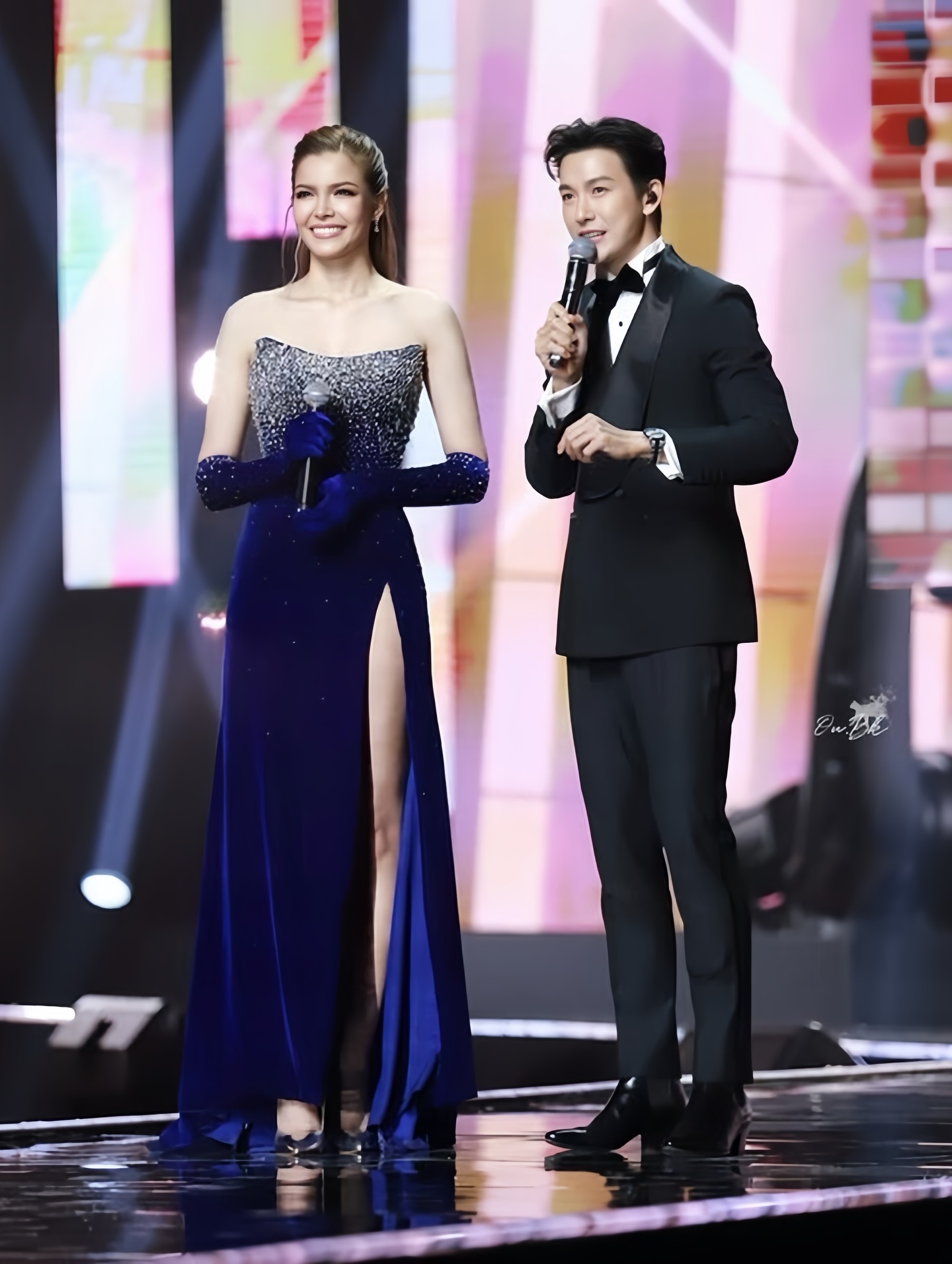ฟ้าใส - ปวีณสุดา ดรูอิ้น