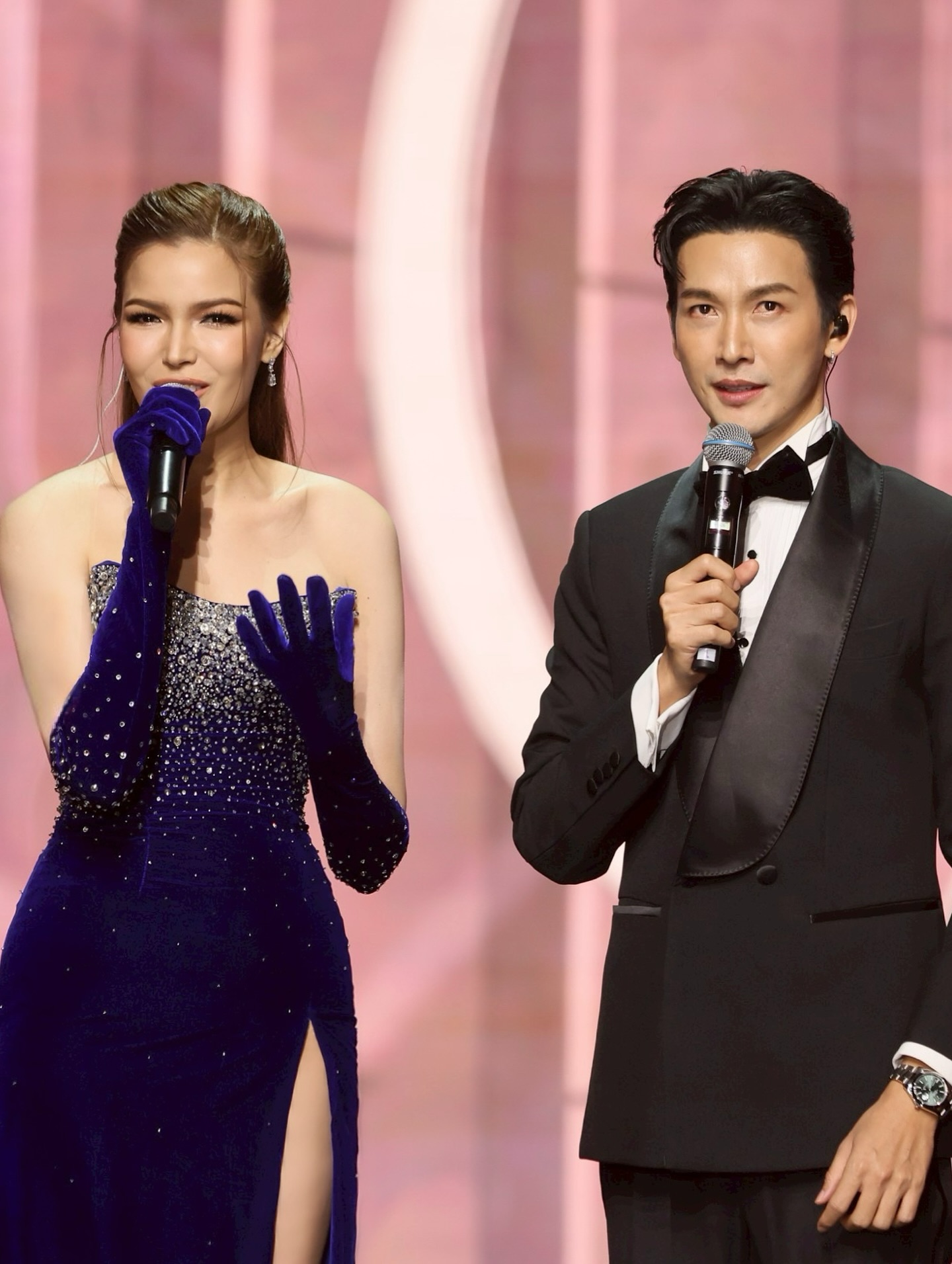 ฟ้าใส - ปวีณสุดา ดรูอิ้น