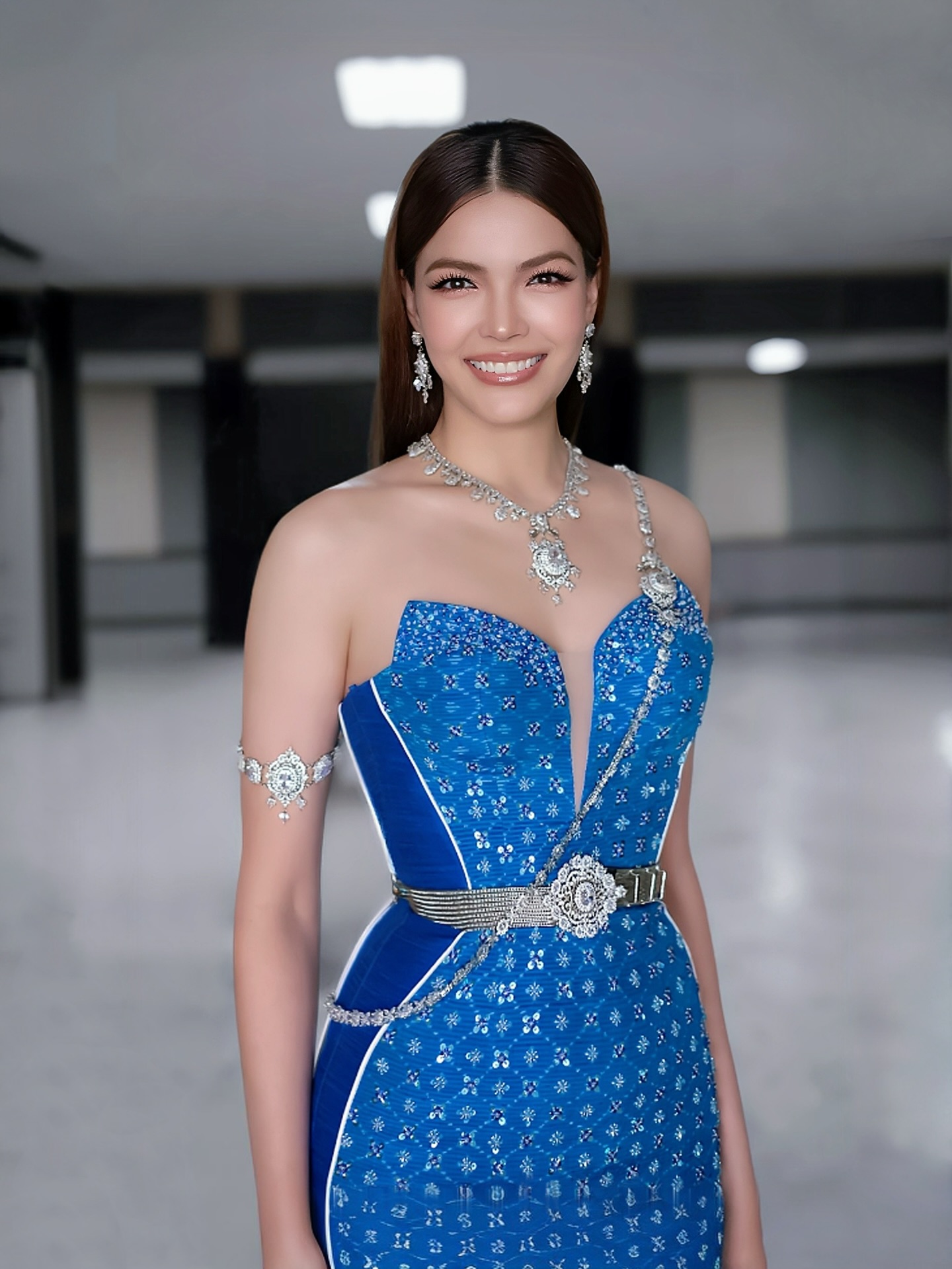 ฟ้าใส - ปวีณสุดา ดรูอิ้น