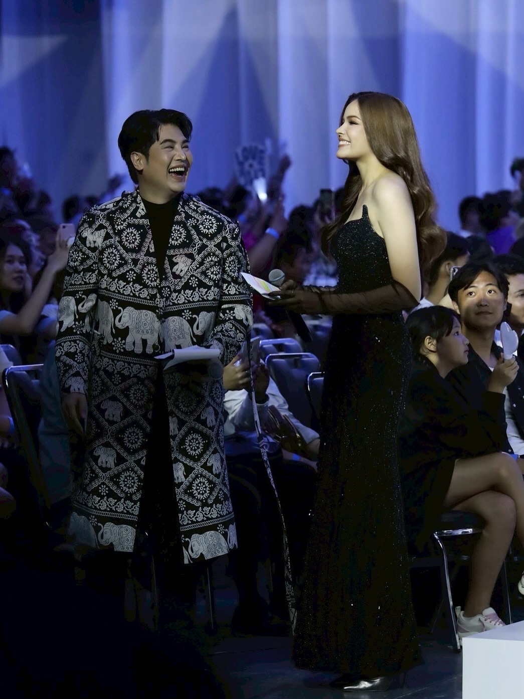 ฟ้าใส - ปวีณสุดา ดรูอิ้น