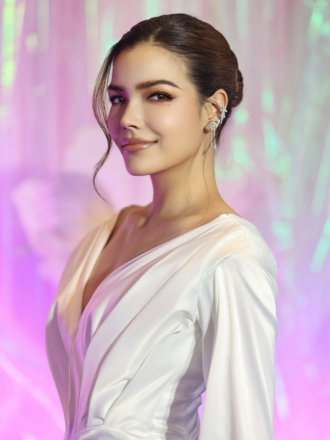 ฟ้าใส - ปวีณสุดา ดรูอิ้น