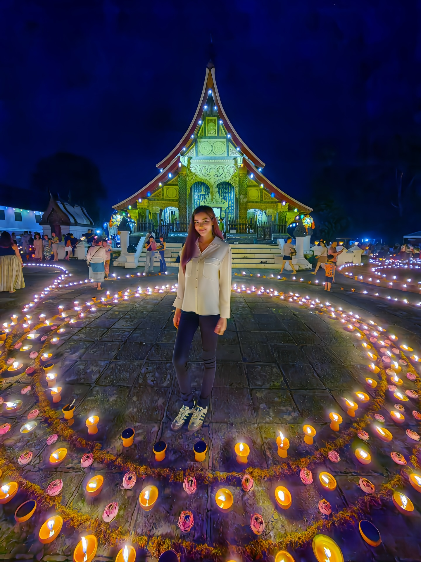 ฟ้าใส - ปวีณสุดา ดรูอิ้น