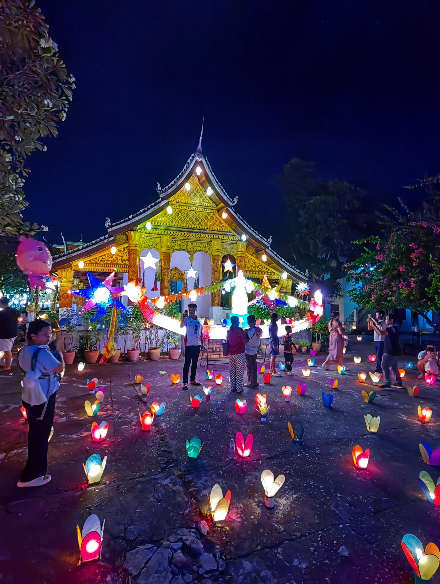 ฟ้าใส - ปวีณสุดา ดรูอิ้น