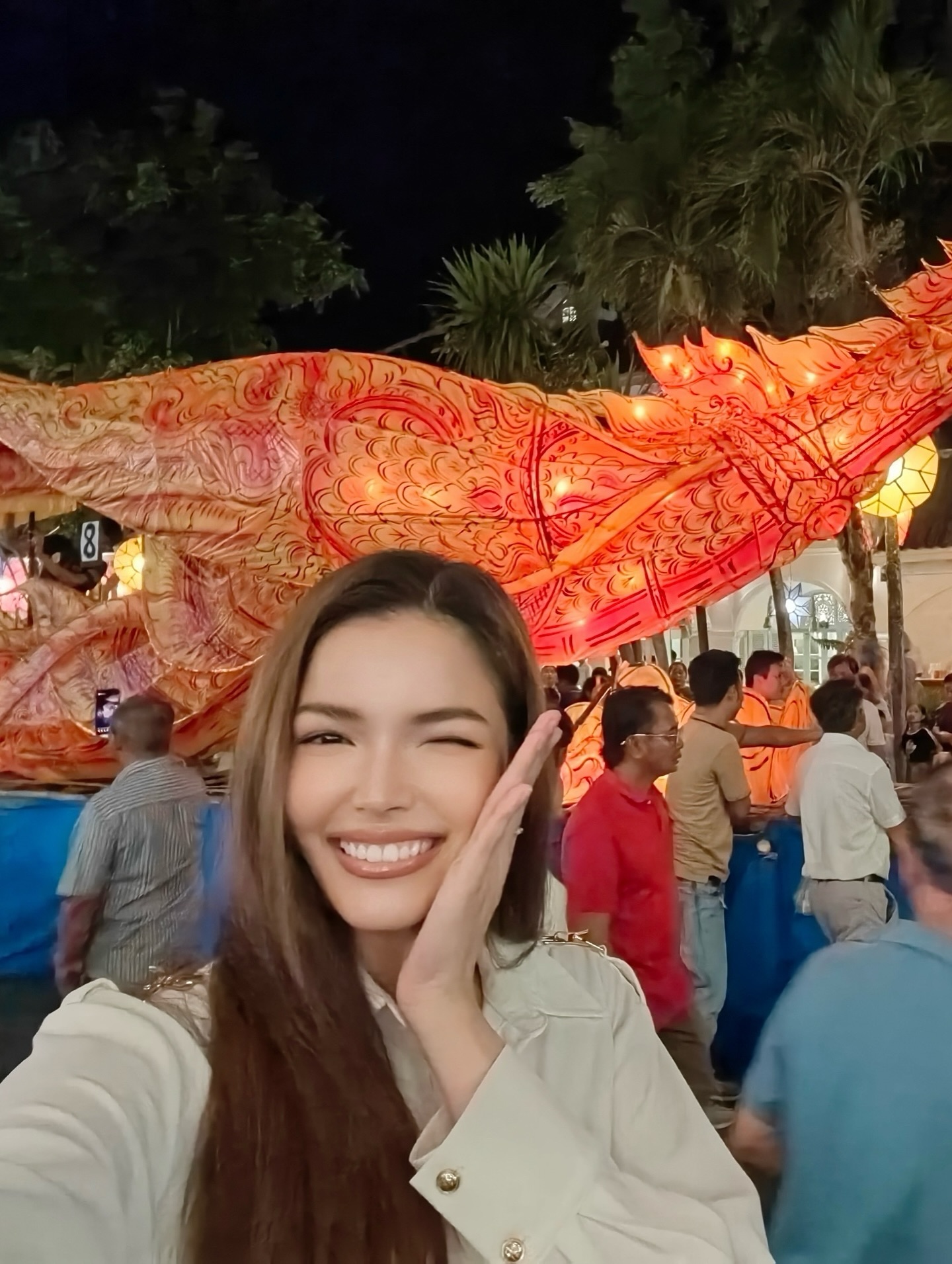 ฟ้าใส - ปวีณสุดา ดรูอิ้น