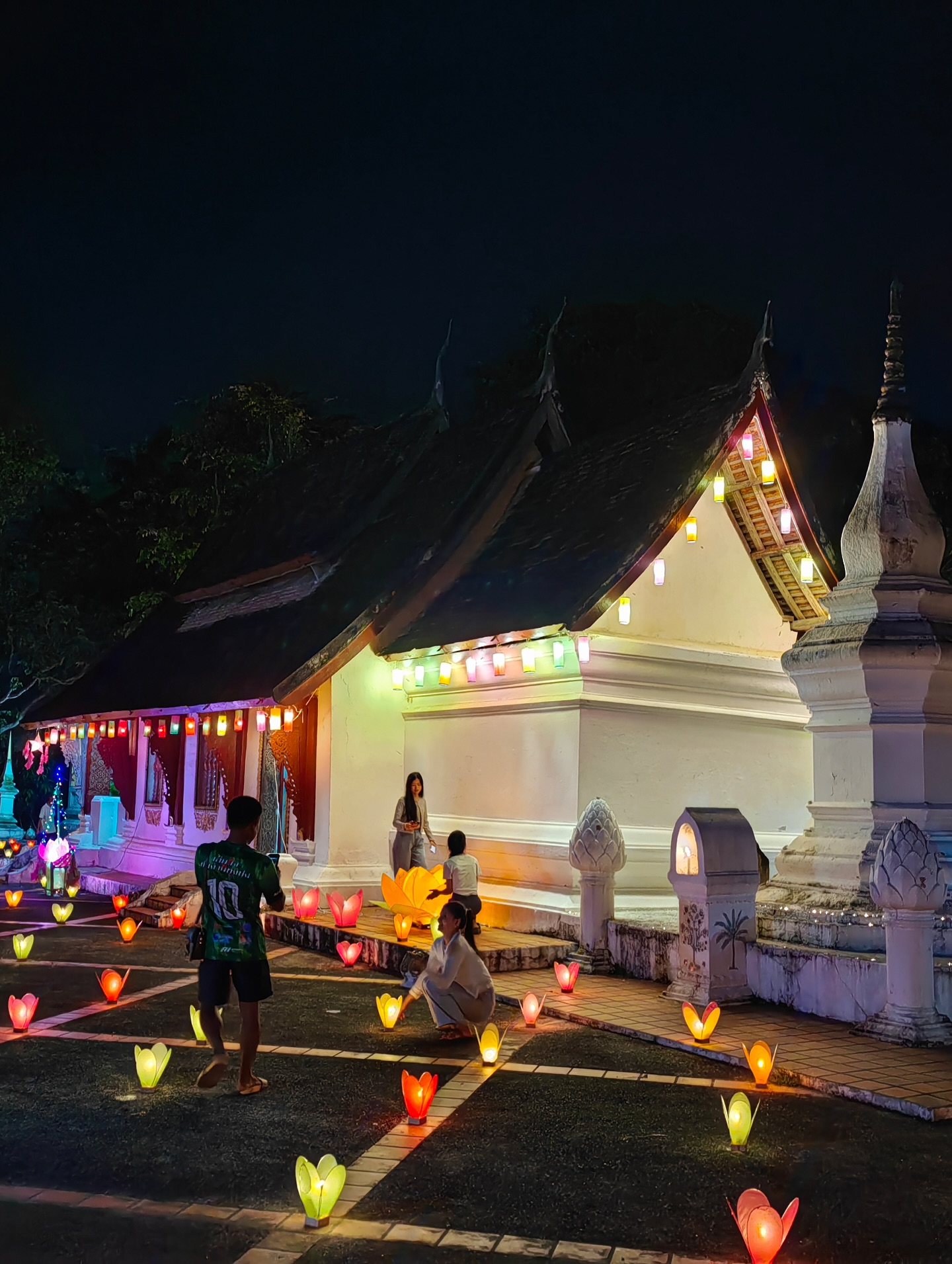 ฟ้าใส - ปวีณสุดา ดรูอิ้น