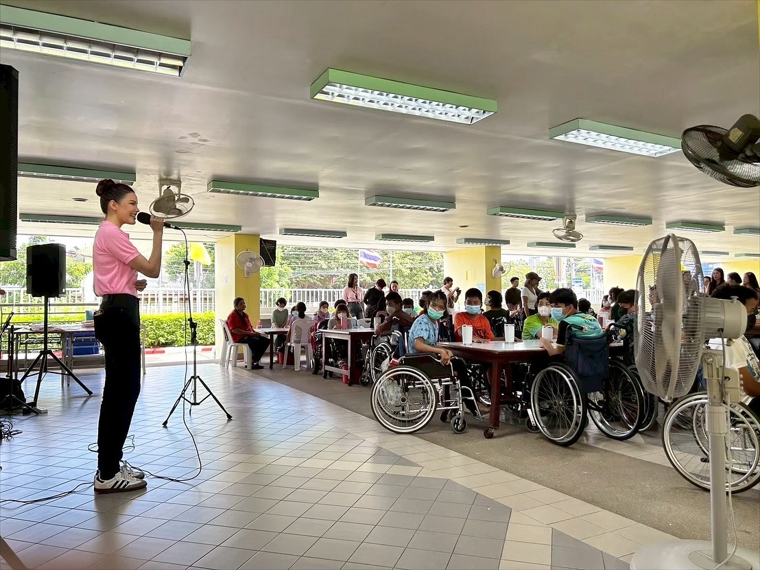 ฟ้าใส - ปวีณสุดา ดรูอิ้น