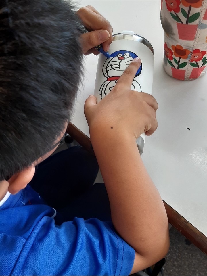 ฟ้าใส - ปวีณสุดา ดรูอิ้น