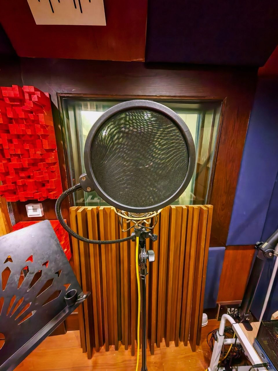 ฟ้าใส - ปวีณสุดา ดรูอิ้น