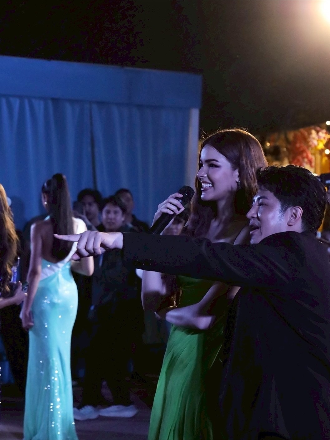 ฟ้าใส - ปวีณสุดา ดรูอิ้น