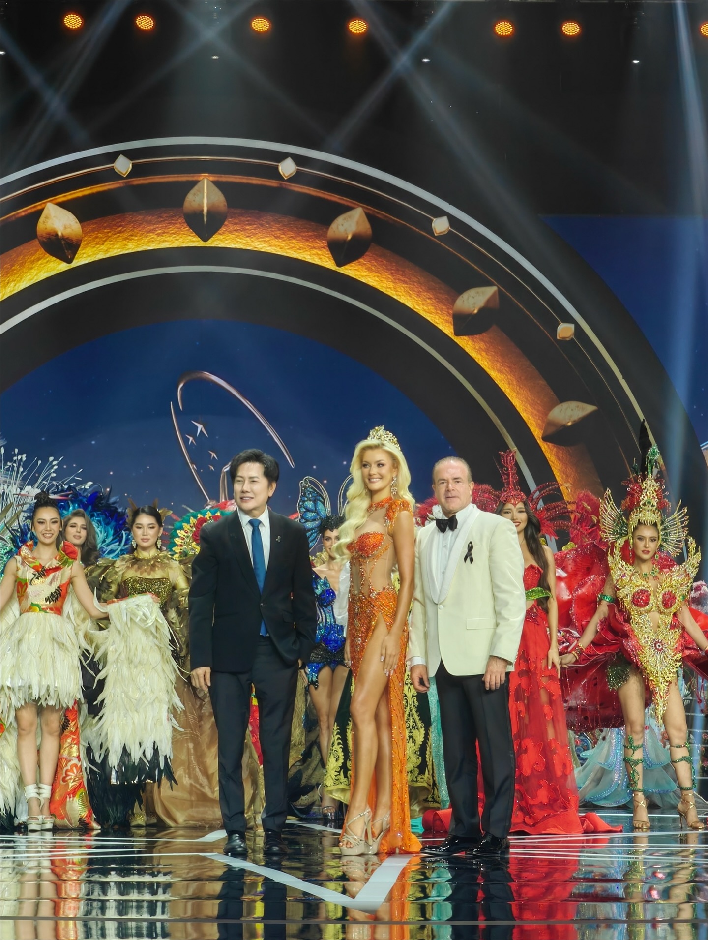 ฟ้าใส - ปวีณสุดา ดรูอิ้น