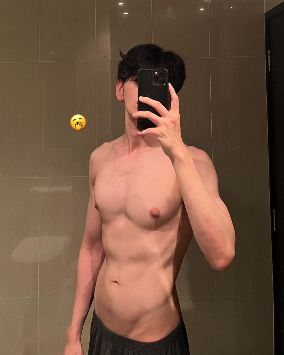 ไมค์ - ชินรัฐ สิริพงษ์ชวลิต