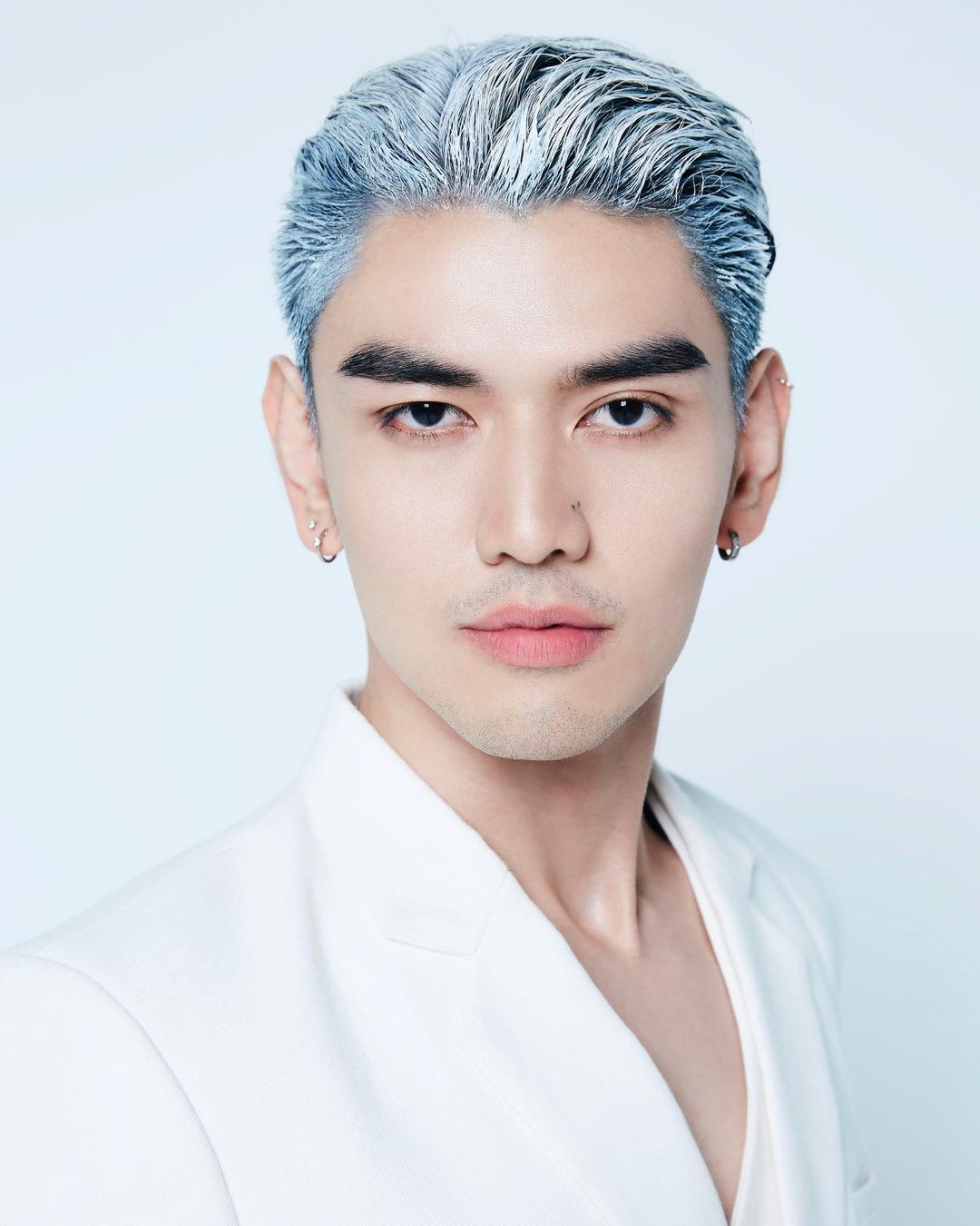 ไมค์ - ชินรัฐ สิริพงษ์ชวลิต