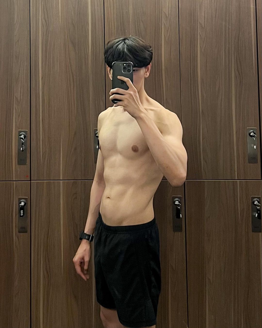 ไมค์ - ชินรัฐ สิริพงษ์ชวลิต