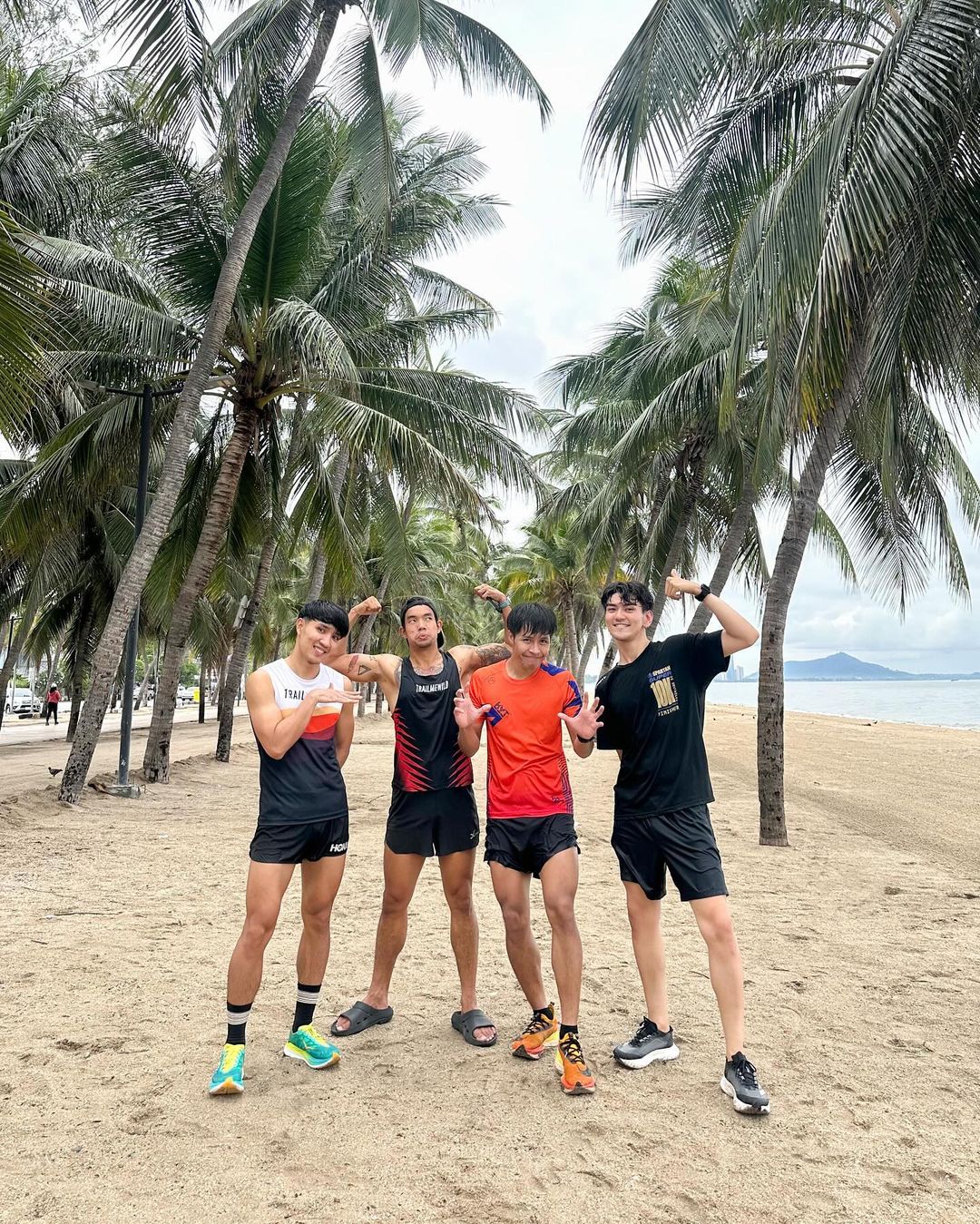 ไมค์ - ชินรัฐ สิริพงษ์ชวลิต