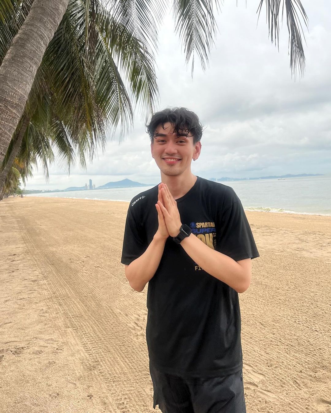 ไมค์ - ชินรัฐ สิริพงษ์ชวลิต