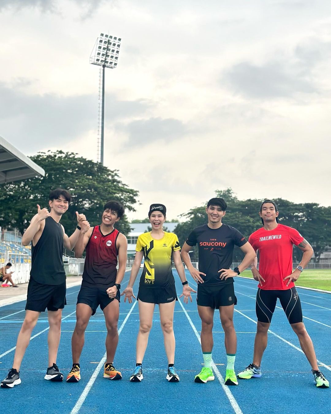 ไมค์ - ชินรัฐ สิริพงษ์ชวลิต