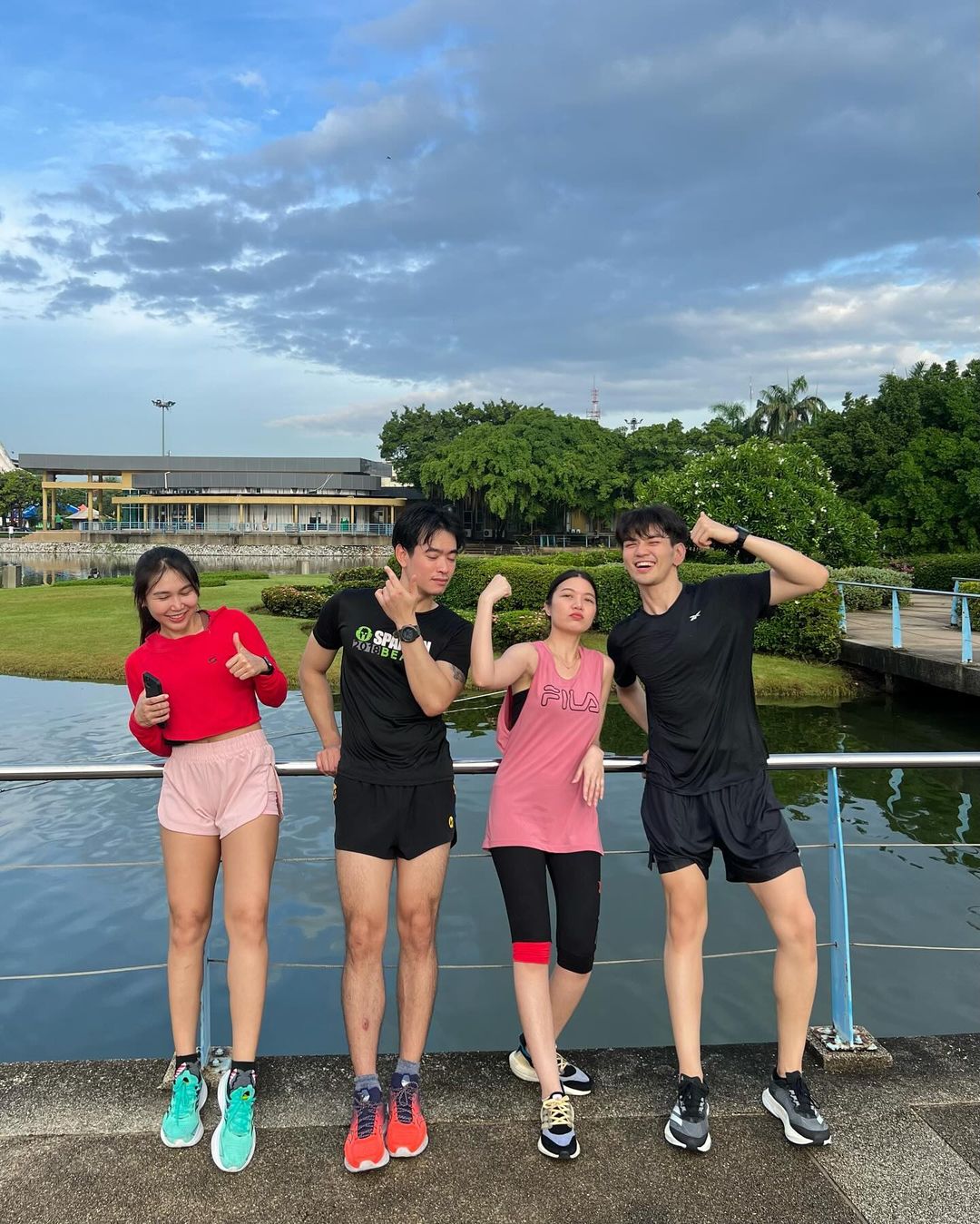 ไมค์ - ชินรัฐ สิริพงษ์ชวลิต