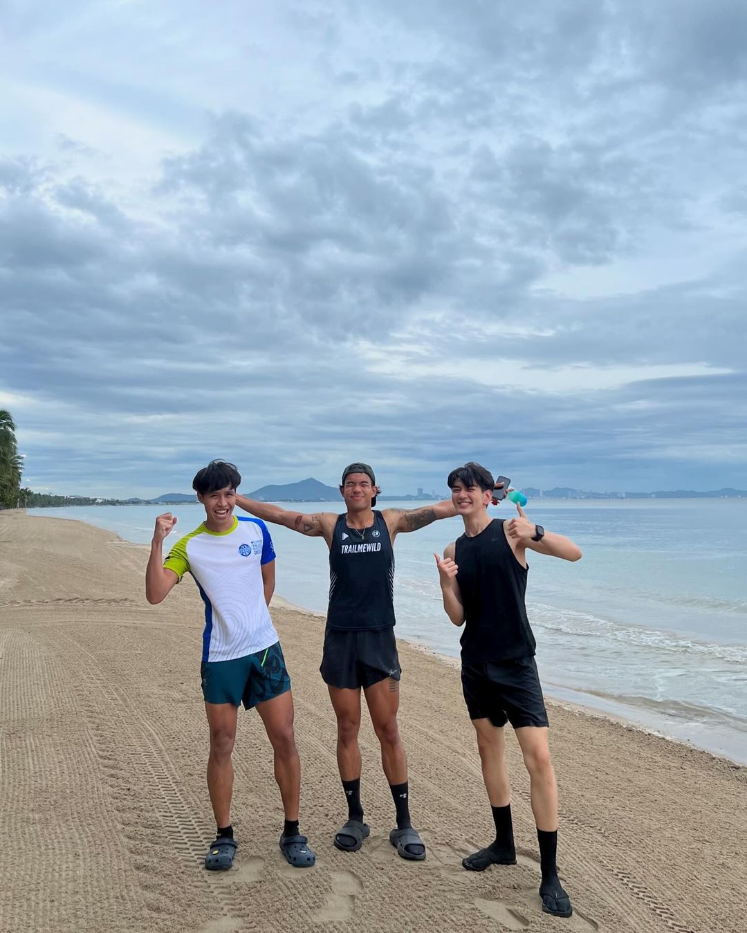 ไมค์ - ชินรัฐ สิริพงษ์ชวลิต