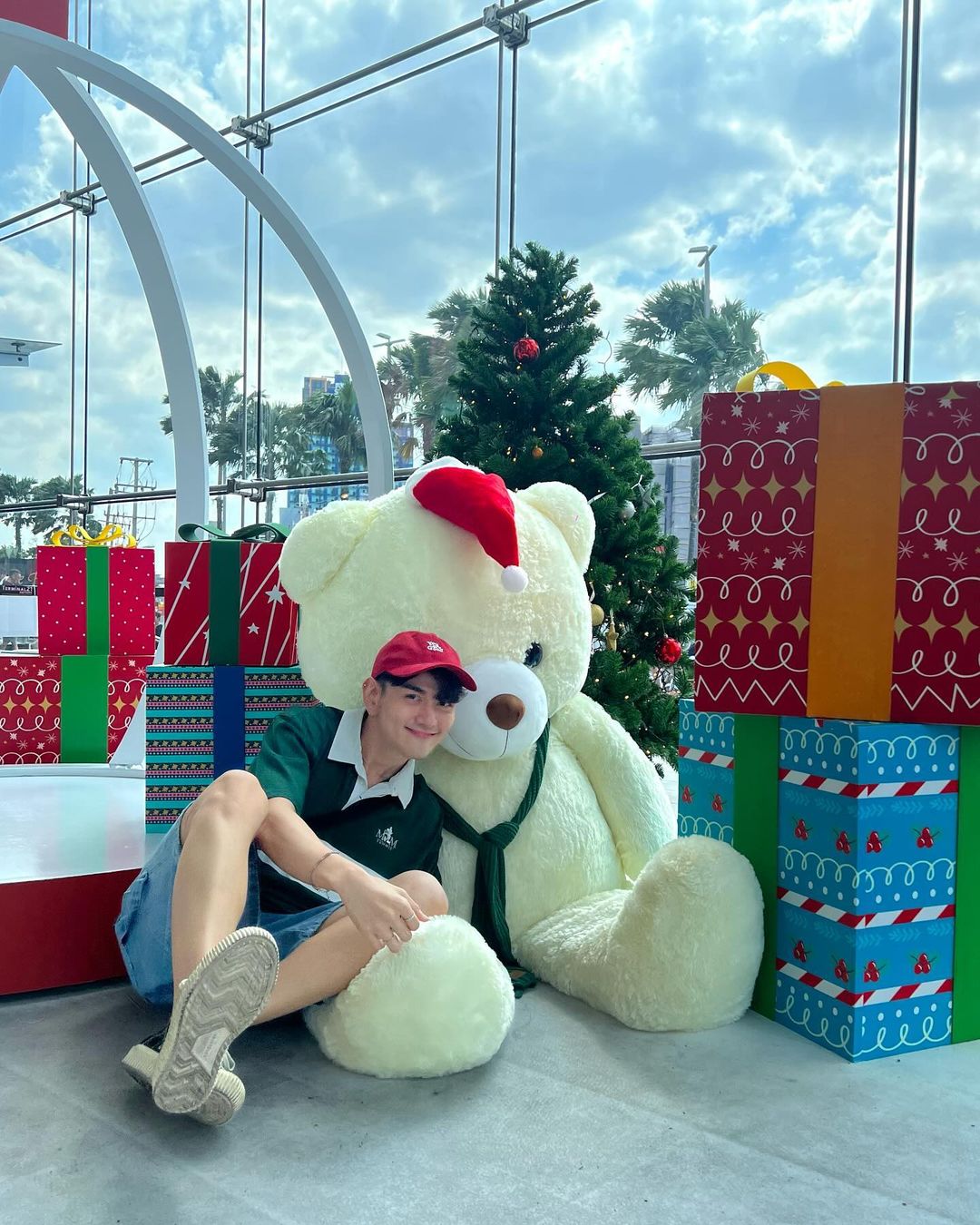 ไมค์ - ชินรัฐ สิริพงษ์ชวลิต