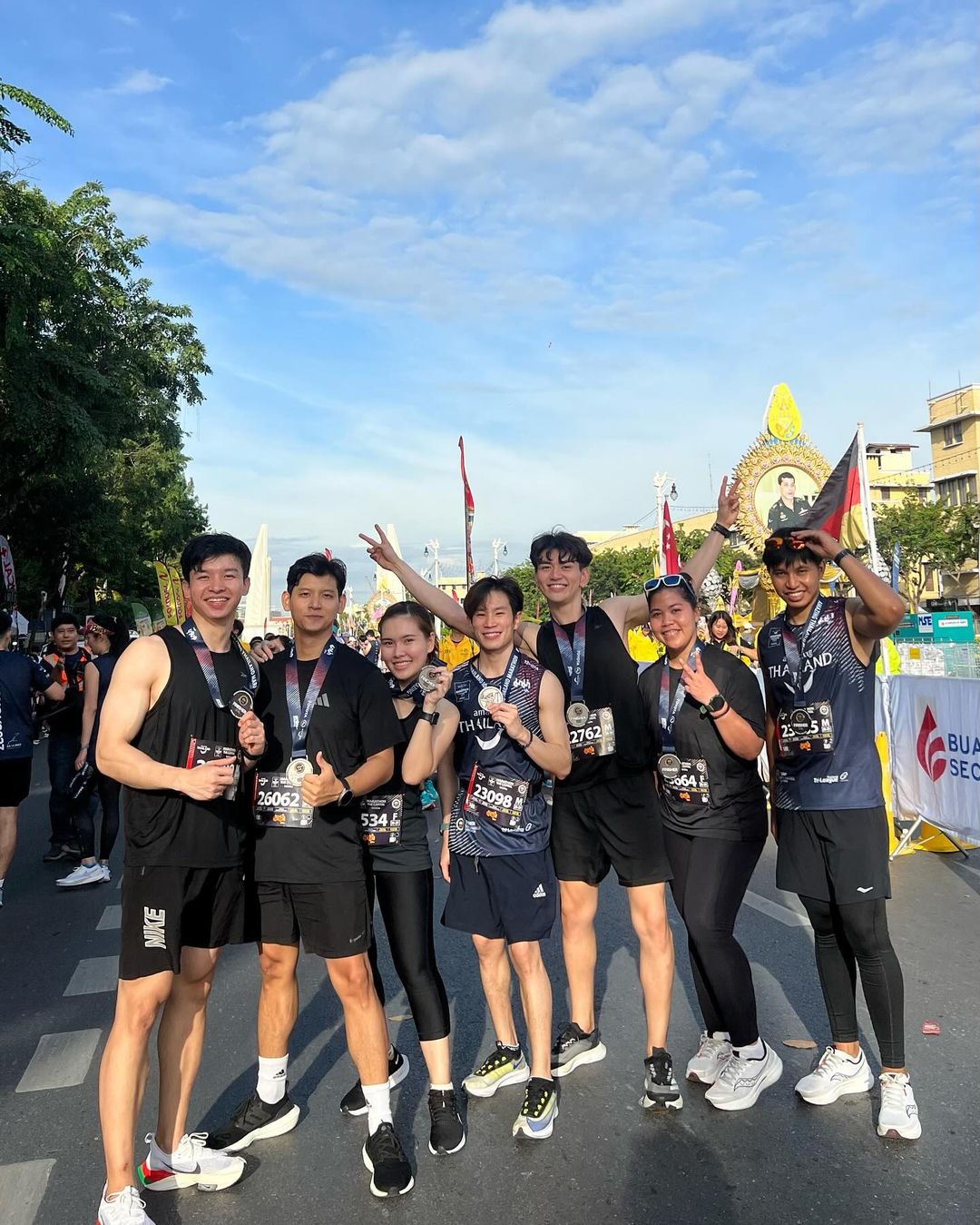 ไมค์ - ชินรัฐ สิริพงษ์ชวลิต