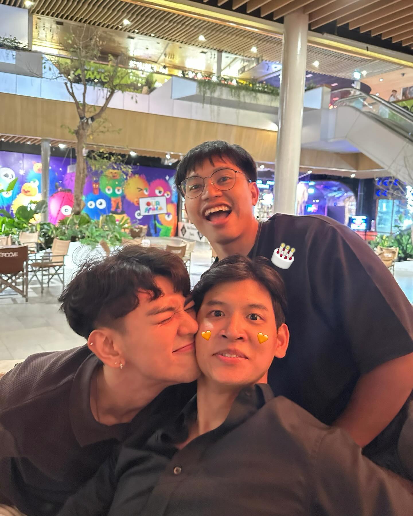 ไมค์ - ชินรัฐ สิริพงษ์ชวลิต