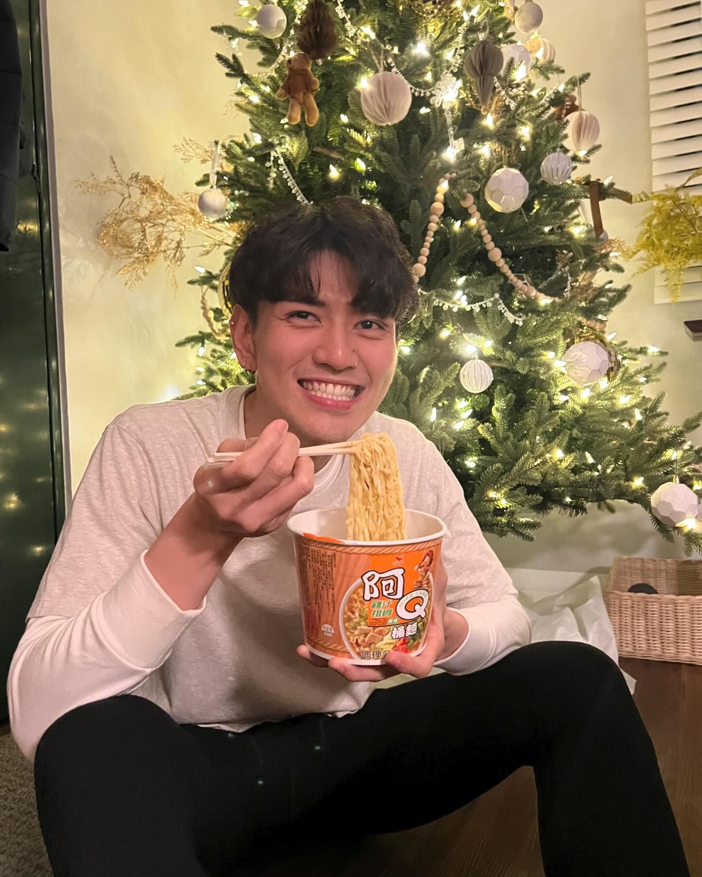 ไมค์ - ชินรัฐ สิริพงษ์ชวลิต
