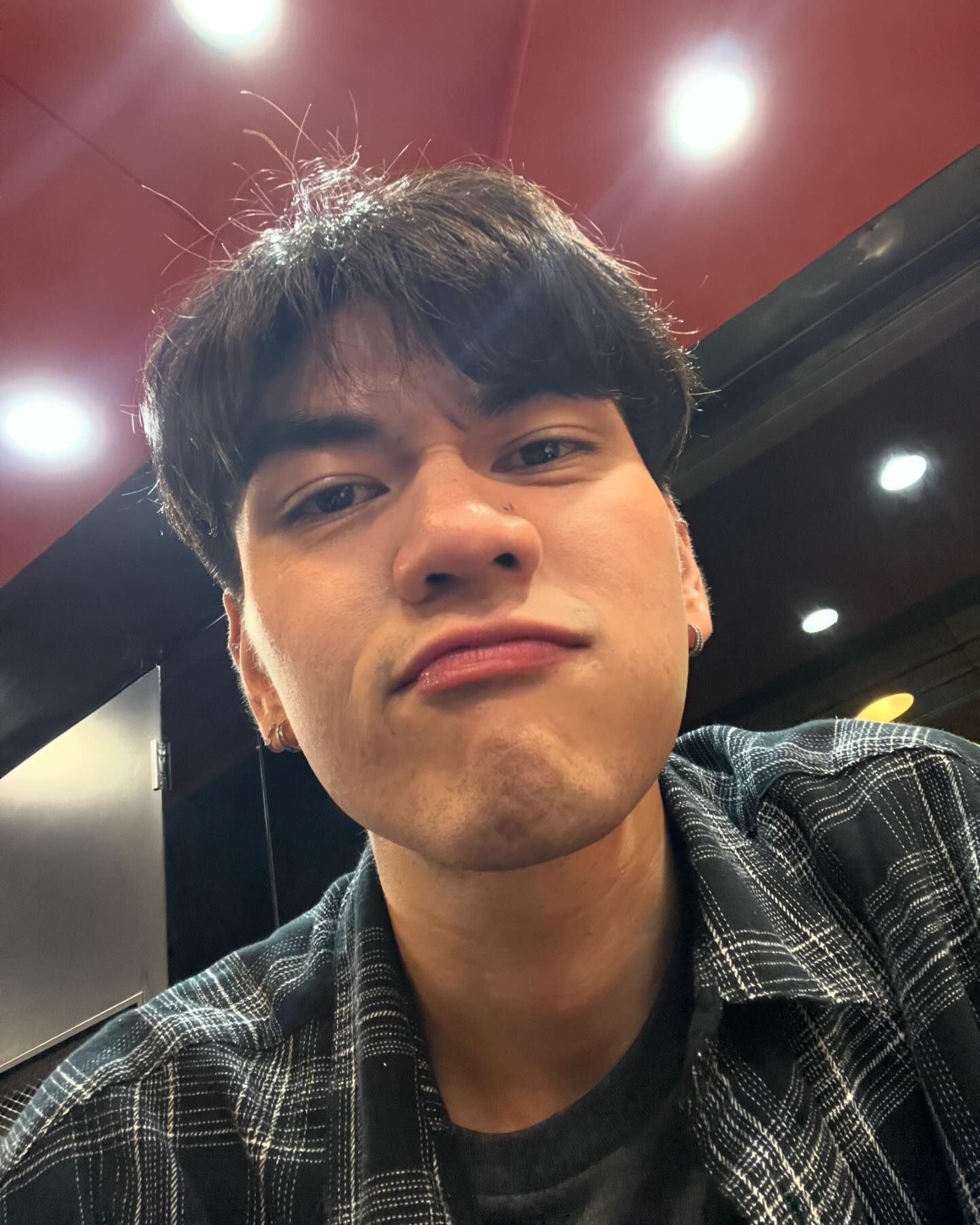 ไมค์ - ชินรัฐ สิริพงษ์ชวลิต