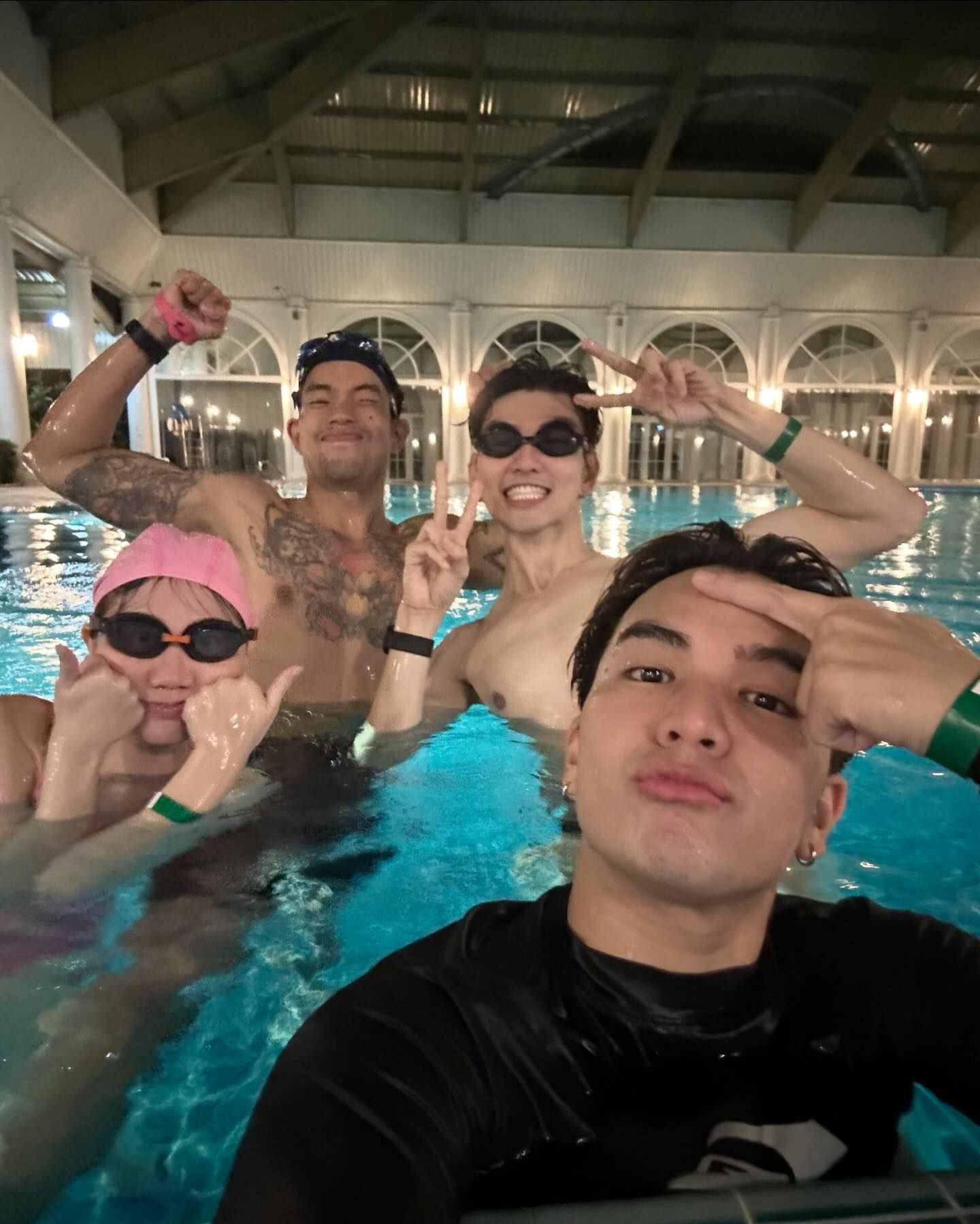 ไมค์ - ชินรัฐ สิริพงษ์ชวลิต