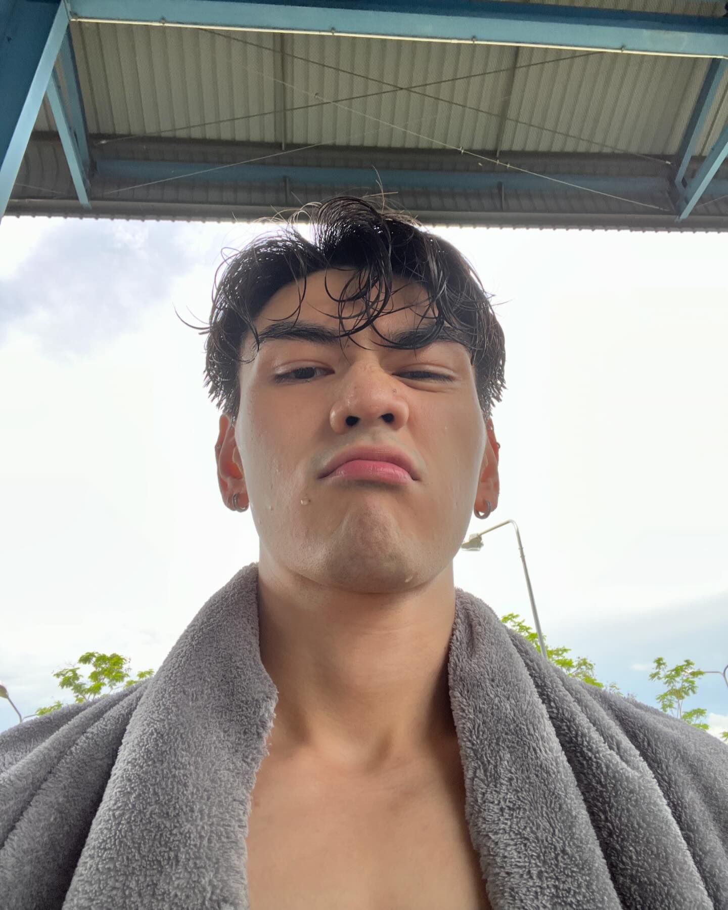 ไมค์ - ชินรัฐ สิริพงษ์ชวลิต