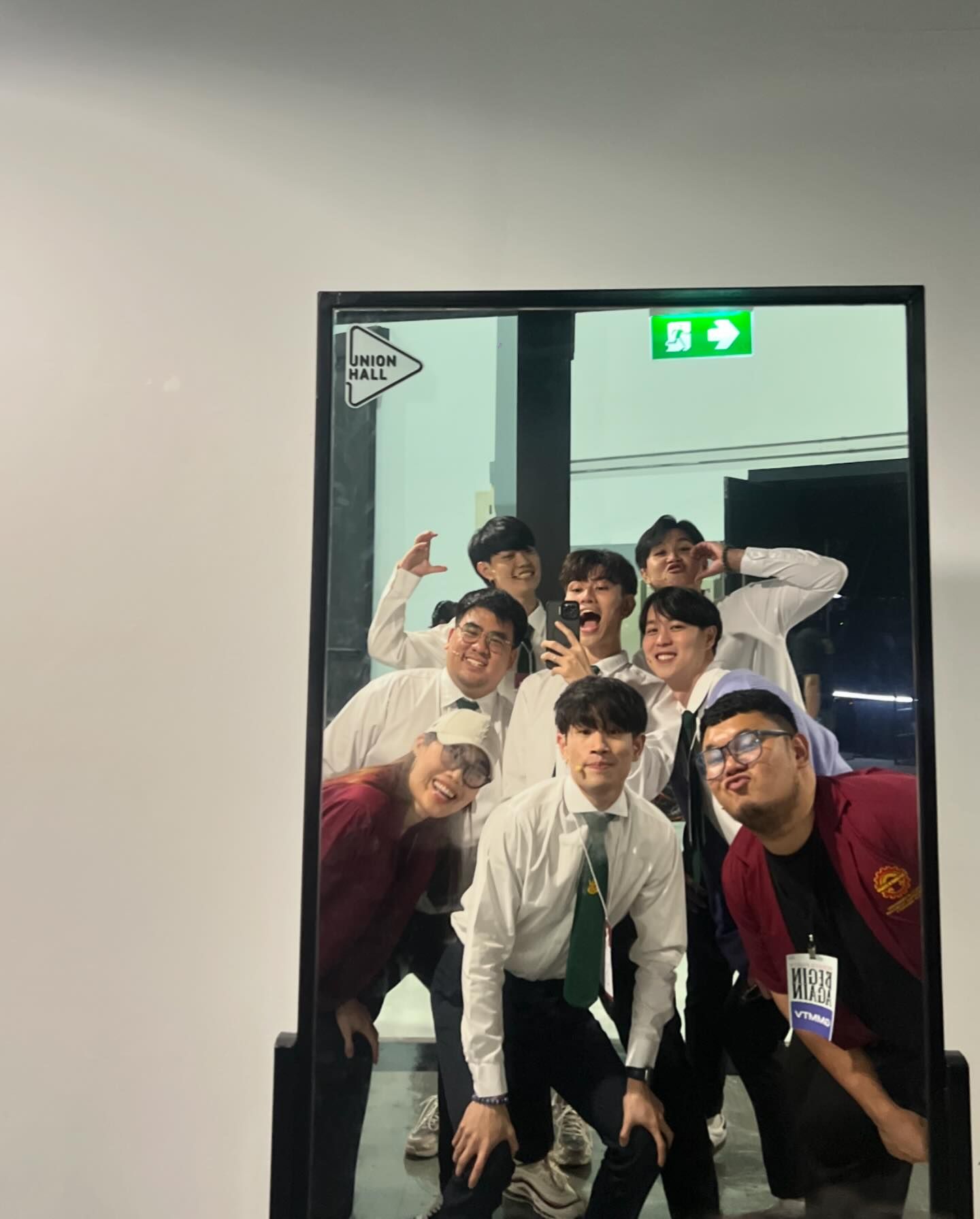 ไมค์ - ชินรัฐ สิริพงษ์ชวลิต