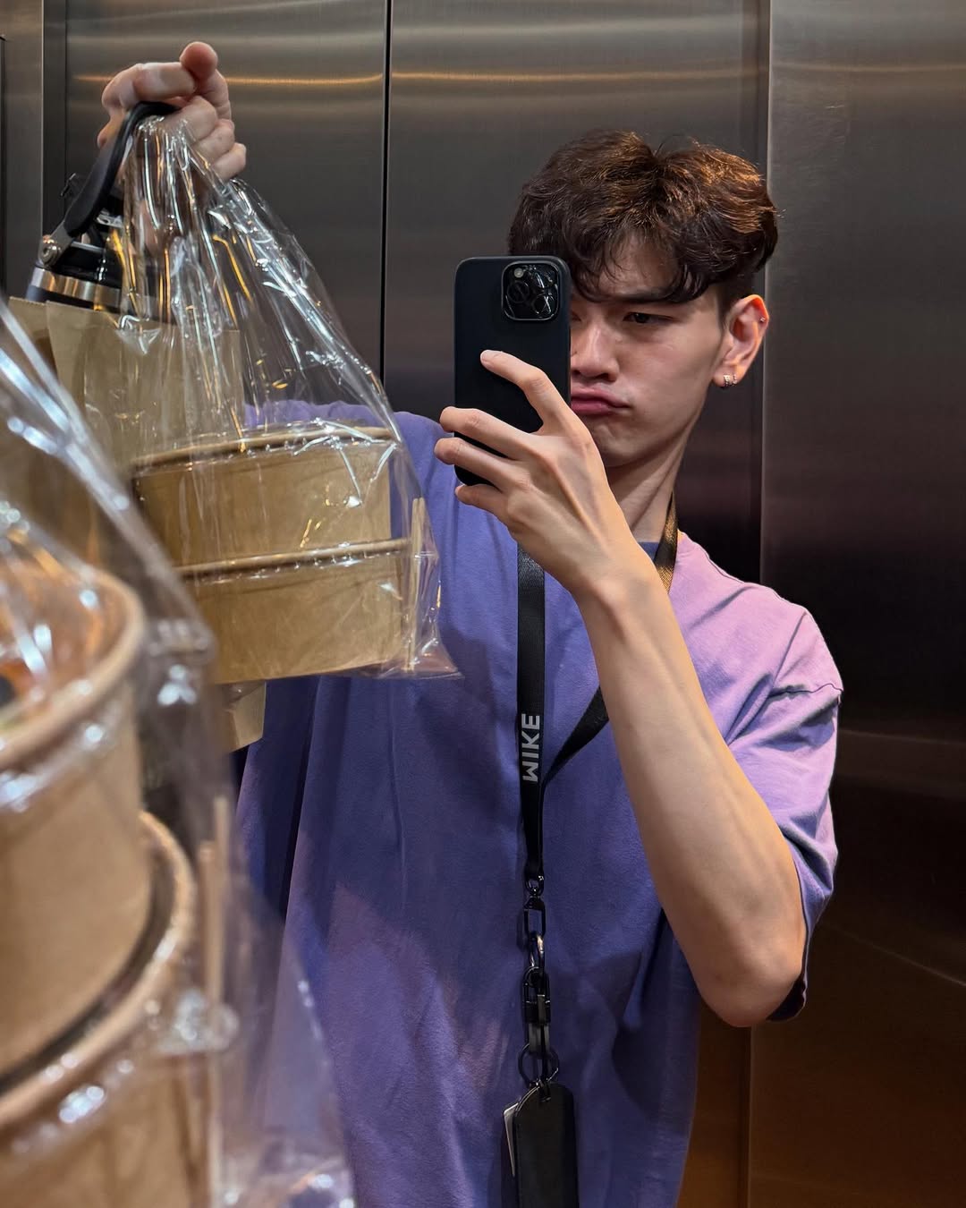 ไมค์ - ชินรัฐ สิริพงษ์ชวลิต