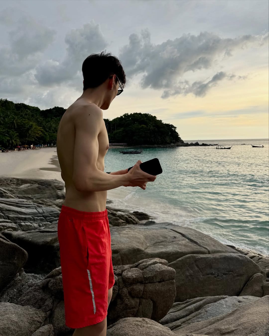 ไมค์ - ชินรัฐ สิริพงษ์ชวลิต