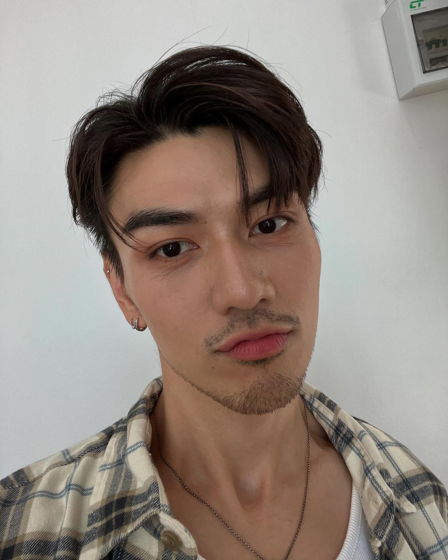 ไมค์ - ชินรัฐ สิริพงษ์ชวลิต