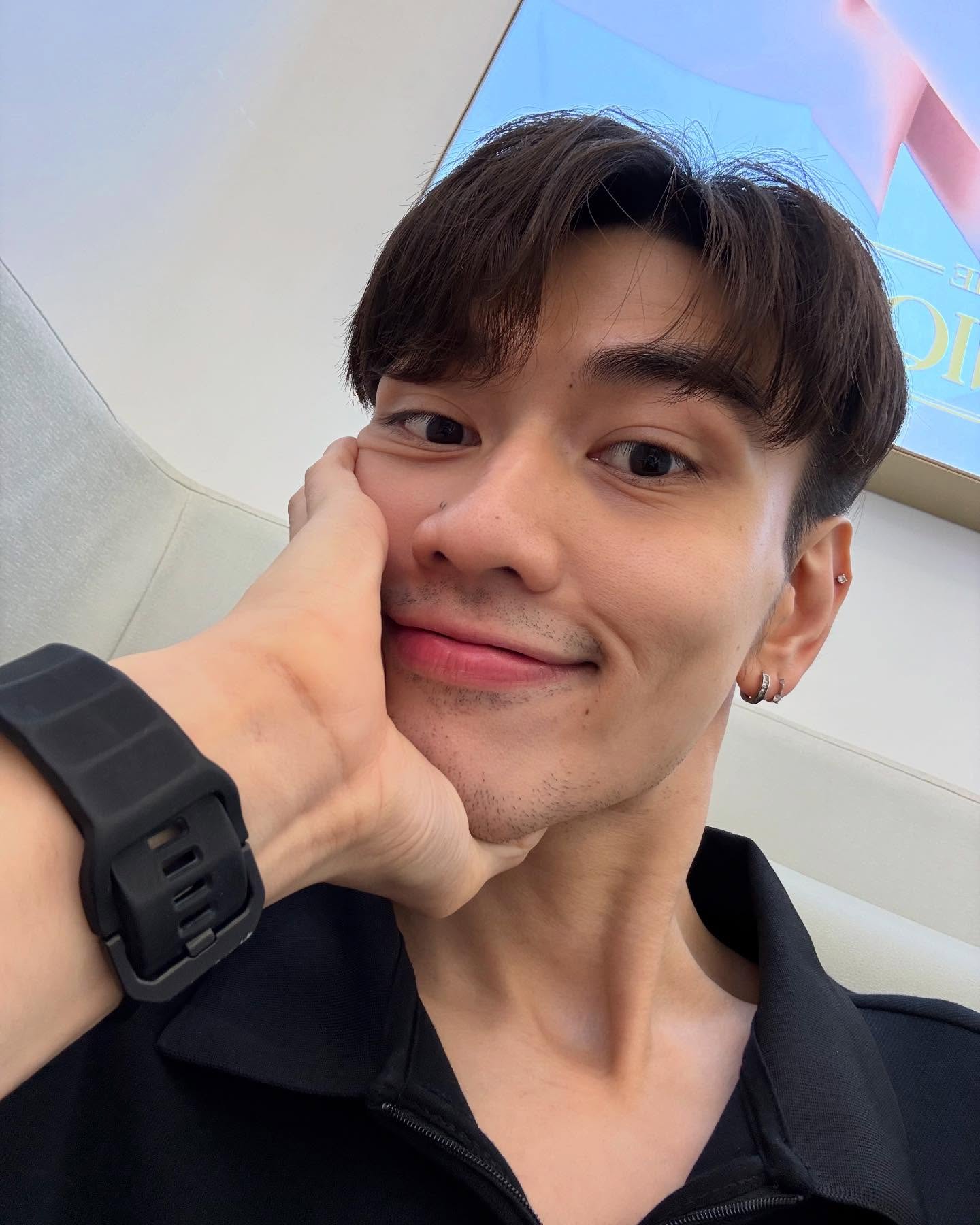 ไมค์ - ชินรัฐ สิริพงษ์ชวลิต