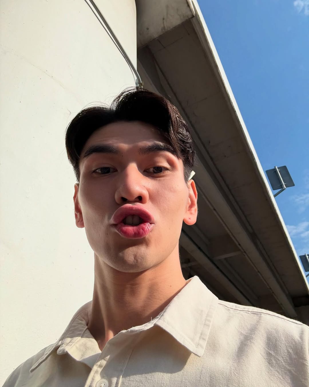 ไมค์ - ชินรัฐ สิริพงษ์ชวลิต