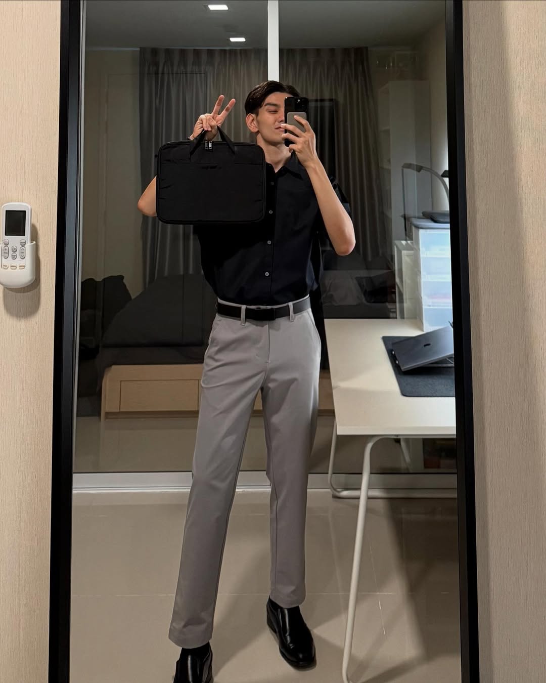 ไมค์ - ชินรัฐ สิริพงษ์ชวลิต